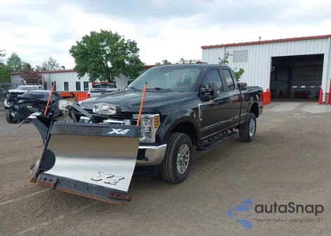 2019 Ford F-250 Xl from USA, damaged, VIN 1FT7X2B67KEF55427